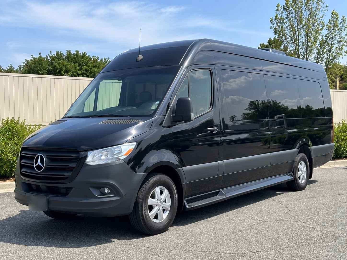 10 passenger sprinter van