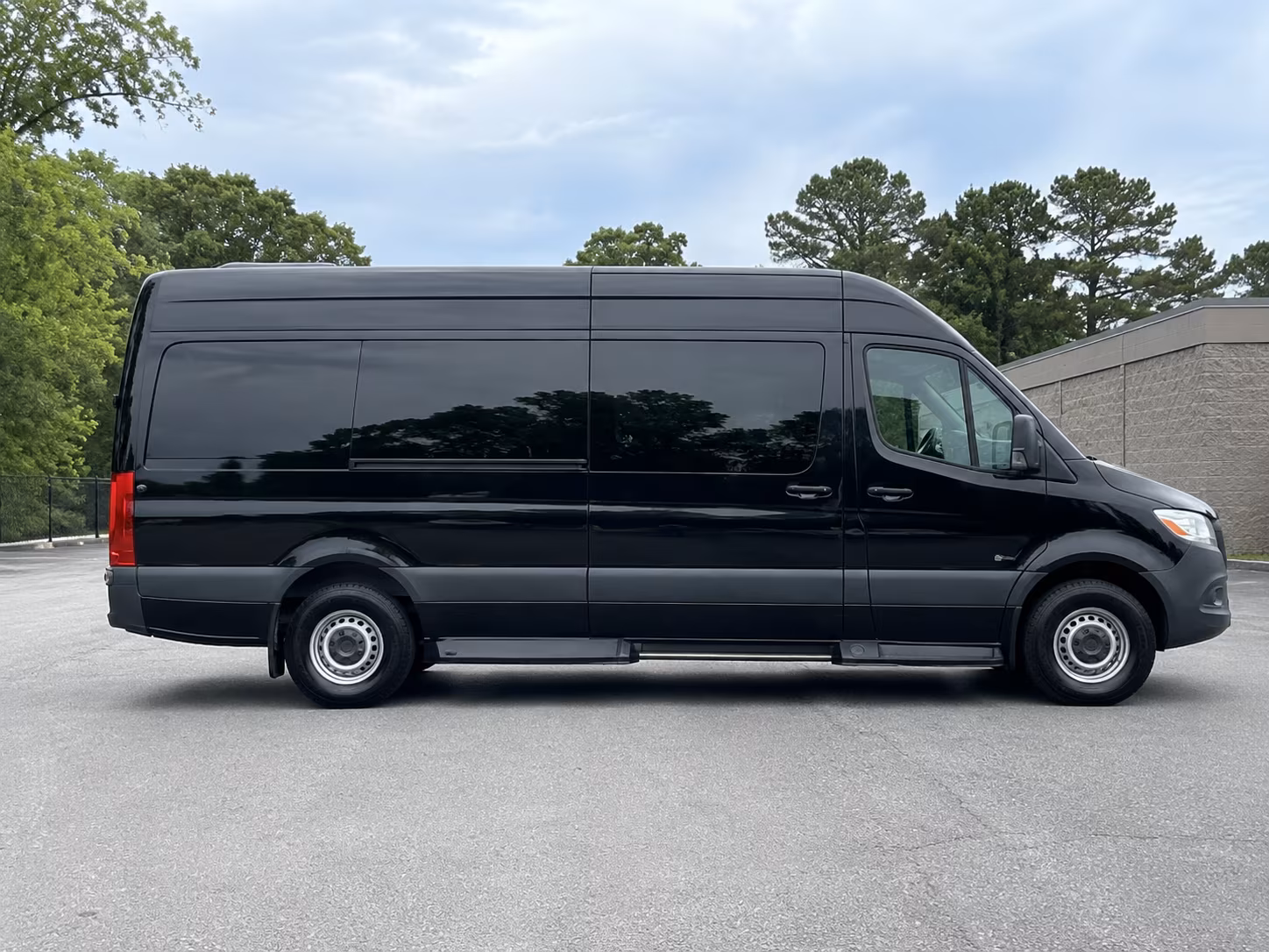 18 passenger sprinter van