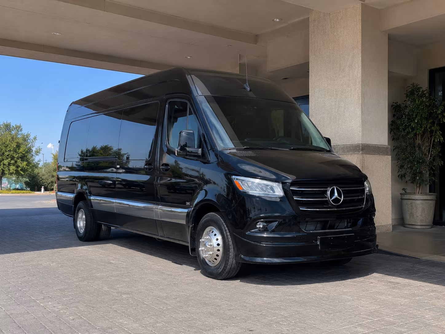 8 passenger sprinter van