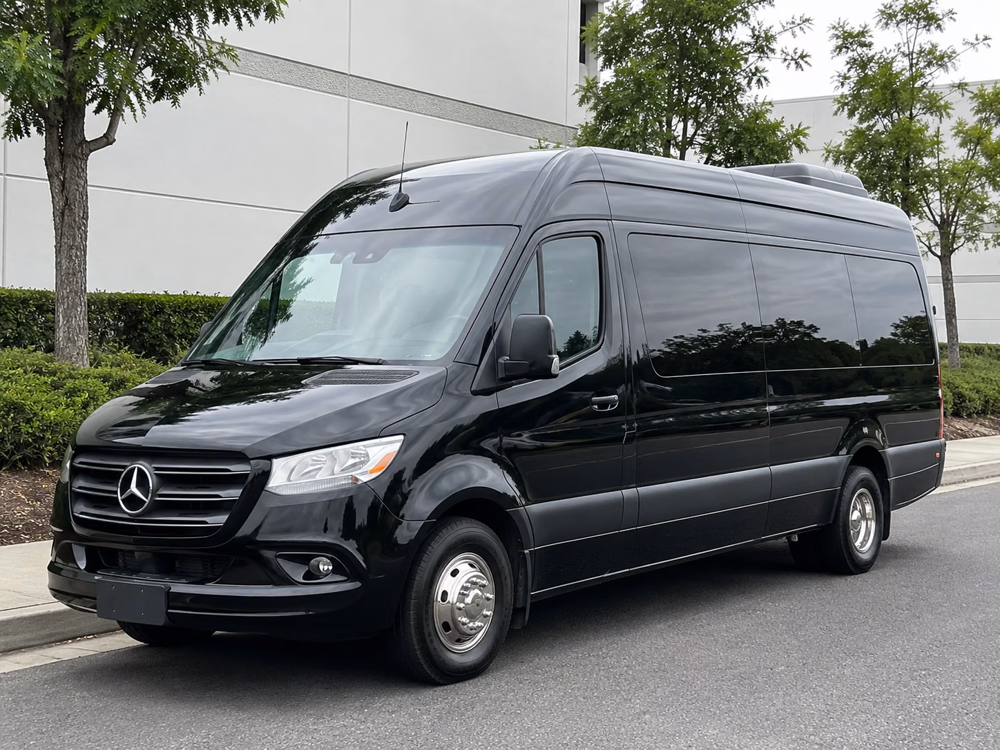 find the perfect transportation for your next airport transfer 2
